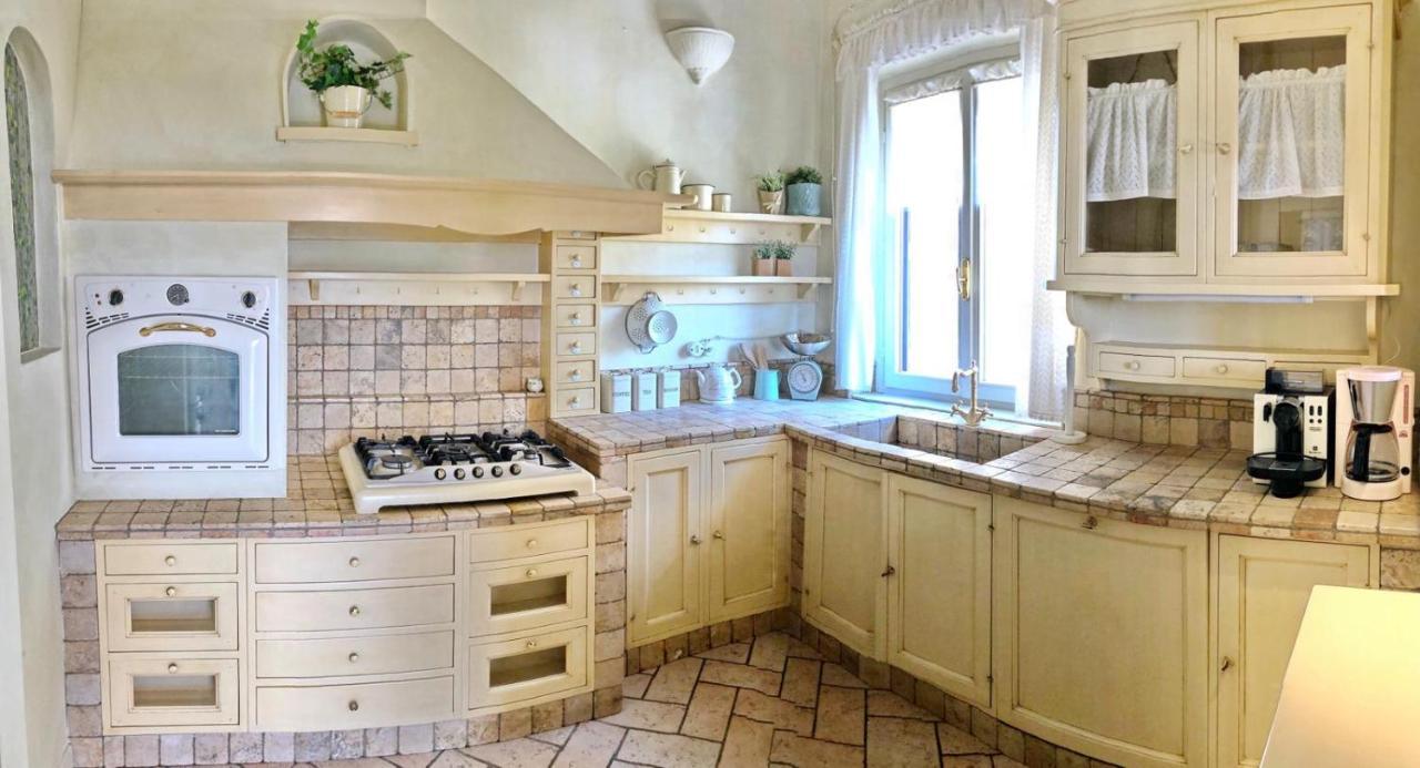 Alice'S Nest-Lake View House Padenghe sul Garda Ngoại thất bức ảnh